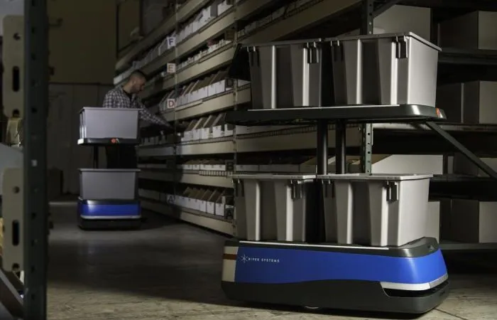 KOLLABORATIVE ROBOTIK – Intelligente Lager mit Cobots