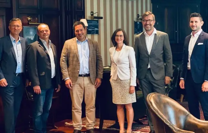 BETEILIGUNG – Hupac kauft Anteile an Container-Terminal WienCont