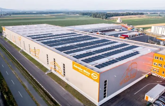 SONNENENERGIE – Gebrüder Weiss deckt zehn Prozent mit Solarstrom