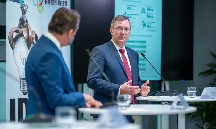 Standortanalyse – F. Lehr: “Um Transporte so umweltschonend und kosteneffizient wie möglich abzubilden, spielt Multimodalität eine wichtige Rolle.” (Foto: Florian Wieser / RS MEDIA WORLD Archiv)