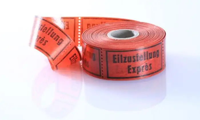 Paketlawine – White Label Boxen könnten der KEP-Branche Mehrfachzustellungen ersparen und CO2-Emissionen senken. (Foto: Rainer Sturm / www.pixelio.de)