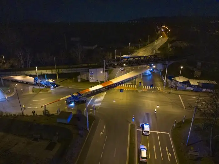 Blades - Das Nachläuferkonzept geht in die Kurven (Foto: Felbermayr / RS MEDIA WORLD Archiv)