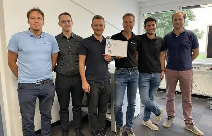 SCHMACHTL – Eine ungewöhnliche österreichische Cobot-Lovestory