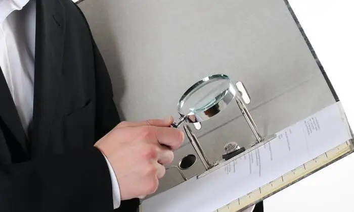 LKSG – Bei der Umsetzung des Lieferkettengesetzes warten viele Herausforderungen auf im- und exportierende Unternehmen. Vor allem das Vertragsmanagement gerät dadurch in den Fokus. (Foto: Jorma Bork / www.pixelio.de)
