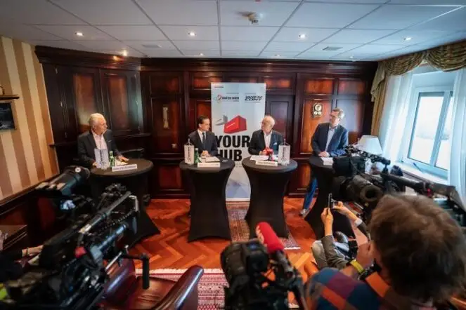 Wiener Hafen Historie - (v.l.) D. Pietschmann, K. Gollwitzer, O. Rathkolb, F. Lehr (Foto: David Bohmann / RS MEDIA WORLD Archiv)