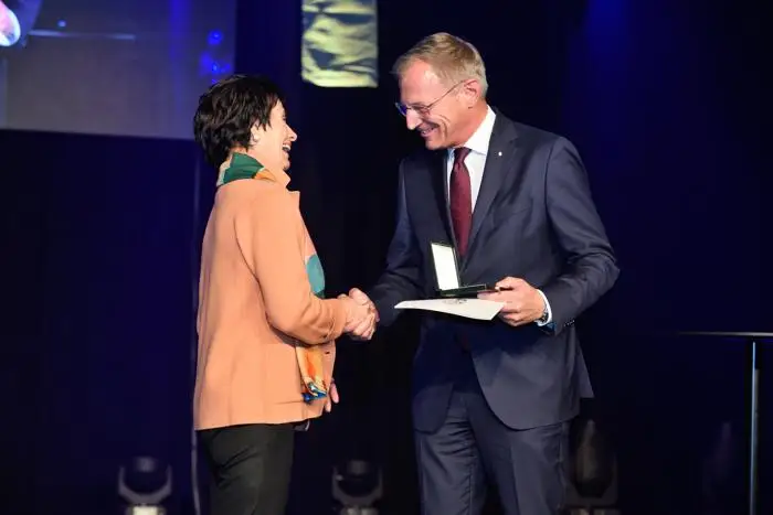 Th. Stelzer: „Es verdient großen Respekt diese internationale Firmengruppe noch immer als Familienunternehmen zu führen“ (Foto: Felbermayr / Thallinger / RS MEDIA WORLD Archiv)