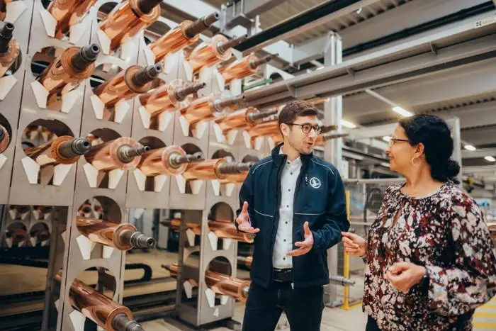 Branchenlogistik – Mit dem Ausbau seiner Leistungen und Services will Hellmann Wordwide Logistics weiter expandieren. (Foto: Hellmann / RS MEDIA WORLD Archiv)