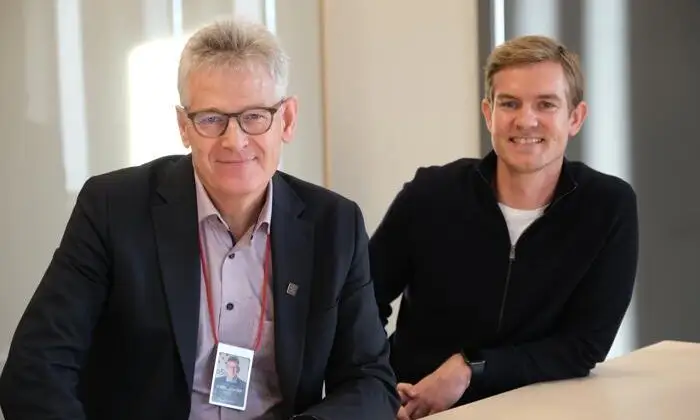 Autostore – K. Lier (li.) übergibt am 1. Jänner 2023 den Staffelstab des CEO an Mats Vikse. (Foto: Autostore / RS MEDIA WORLD Archiv)