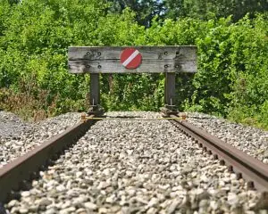 Schienengüterverkehr - Innerhalb der EU herrscht im Bereich der Bahnen noch echte Vielstaaterei, die zum Prellbock für die Entwicklung in diesem Bereich werden kann. (Foto: Kurt Michel / www.pixelio.de)