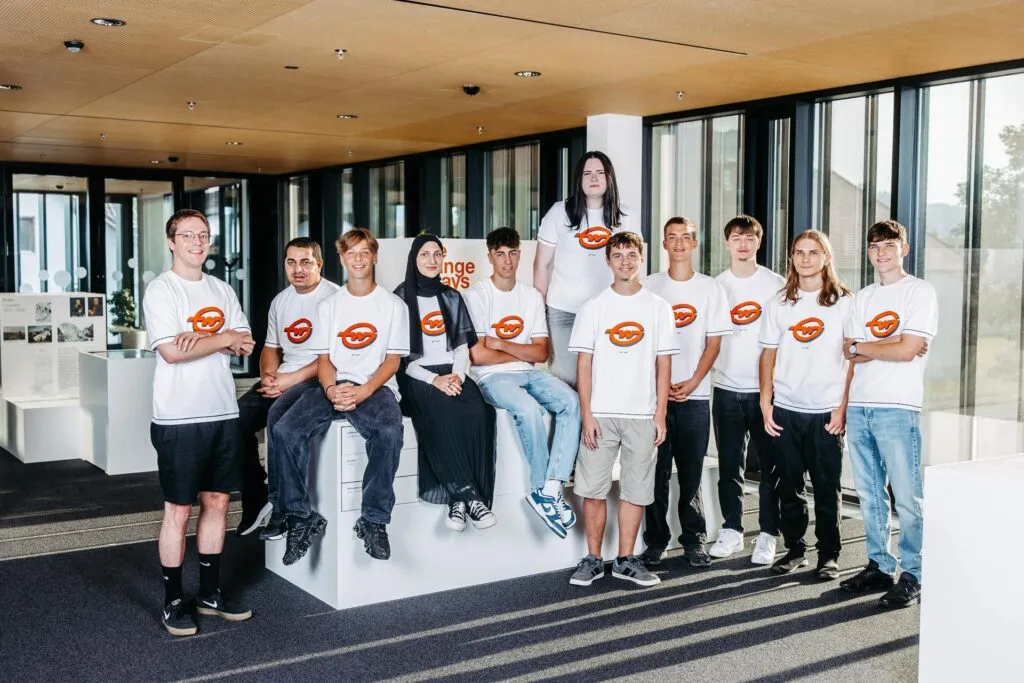 Lehrlinge – Insgesamt beschäftigt Logistiker Gebrüder Weiss derzeit konzernweit 326 junge Mitarbeiter:innen. (Foto: gw-world / RS MEDIA WORLD)