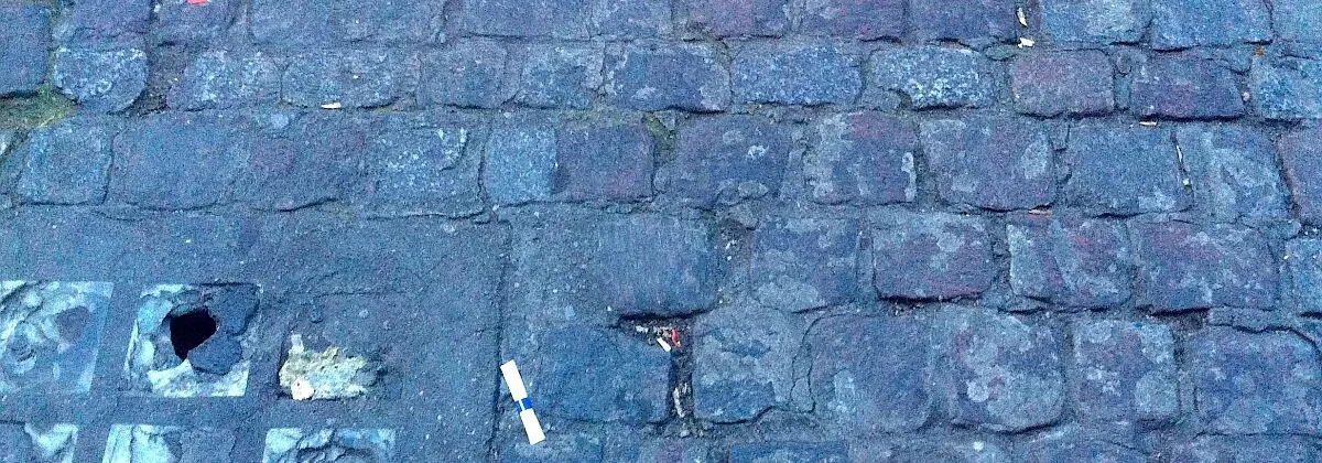 Insolvenzstatistik – Insbesondere der Handel in den Bundesländern sind von der Flaute betroffen. Die Rezession wird aber auch auf die Logistik durchschlagen. (Foto: Alexander Hauk / www.pixelio.de)