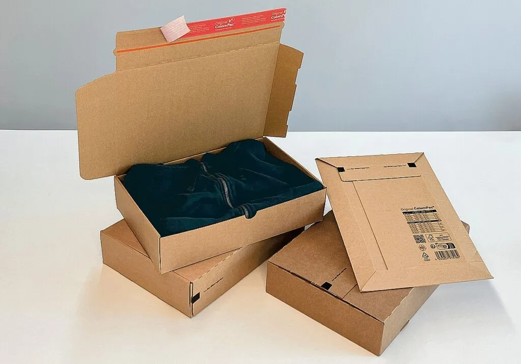 Dinkhauser - Neue Verpackungslösung für DHL-Formate erlaubt Marketern auch das Bedrucken im eigenen Design. (Foto: Dinkhauser / RS MEDIA WORLD archive)