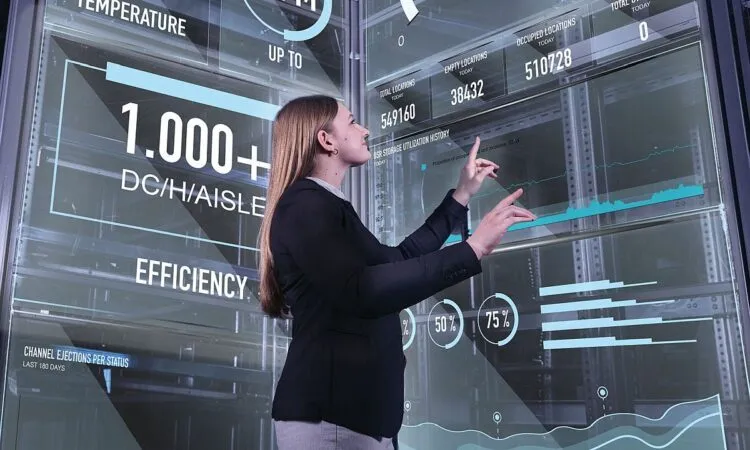 Knapp auf der LogiMAT 2025 – Auf dem Messestand ist KI eines der zentralen Themen der Logistikautomations-Spezialsiten (Foto: Knapp / HJS MEDIA WORLD archive)