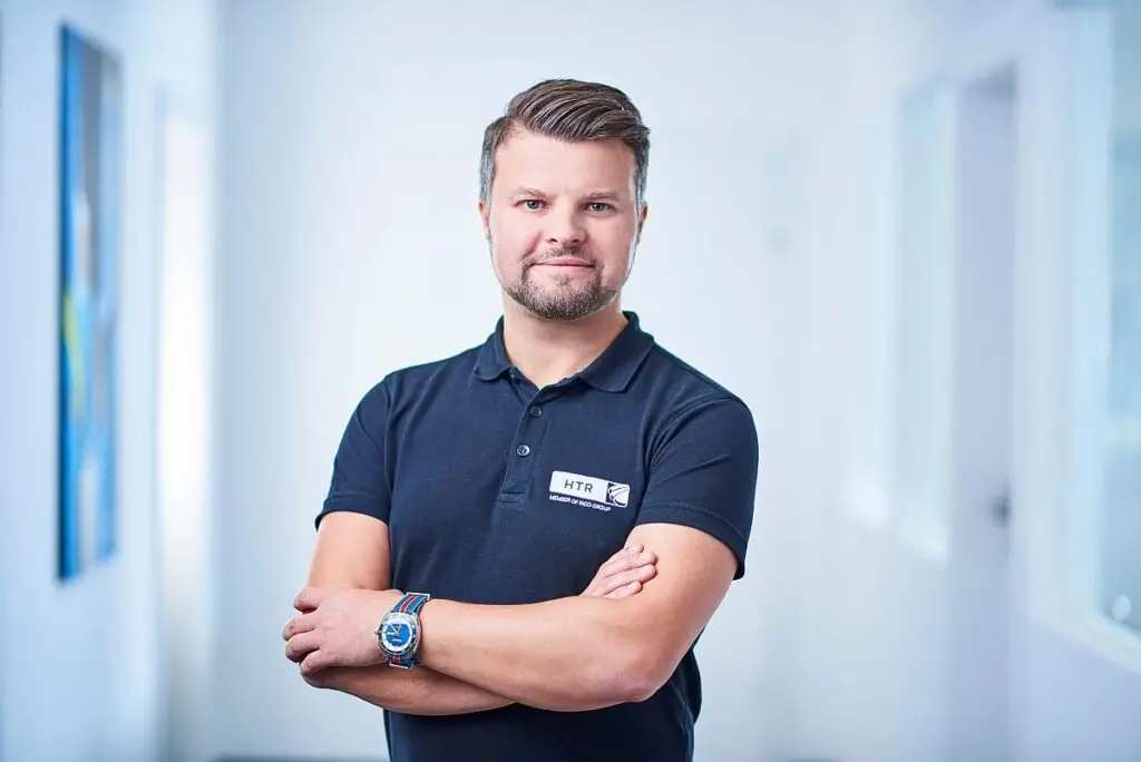 DCCS - K. Höggerl: “Wir suchten nach einer digitalen Lösung gesucht, um den Prozess zu standardisieren, effizienter zu gestalten, Fehlerquellen zu eliminieren und unseren Kunden größtmögliche Flexibilität und Servicequalität zu bieten.“ (Foto: HTR / HJS MEDIA WORLD archive)