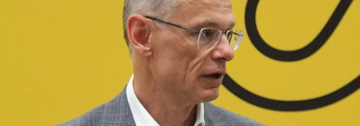 Österreichische Post – W. Oblin: “Wir wollen die Plattform Post in Österreich mit weiteren Dienstleistungen ausbauen.” (Foto: HJS MEDIA WORLD archive)